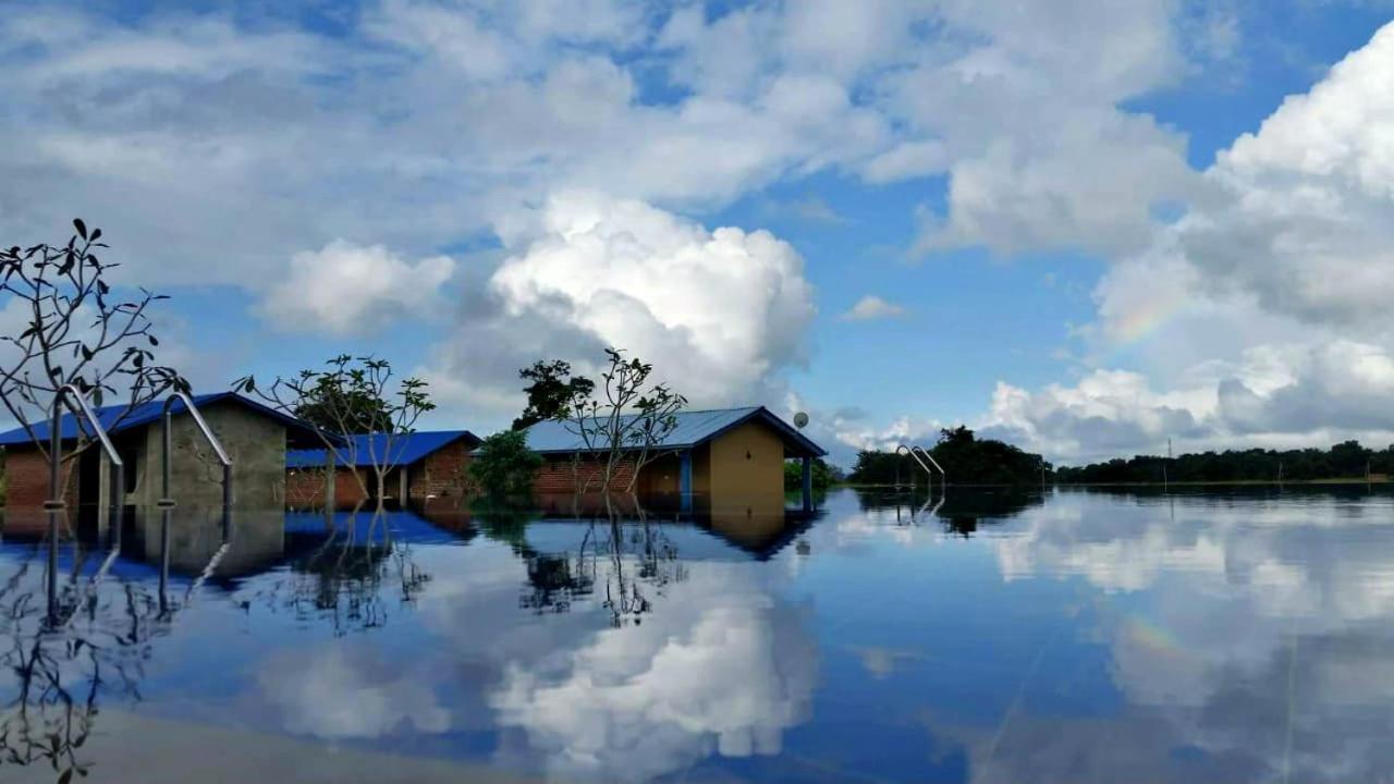 Rho Sigiriya Lake Edge Retreat Kibissa Екстериор снимка