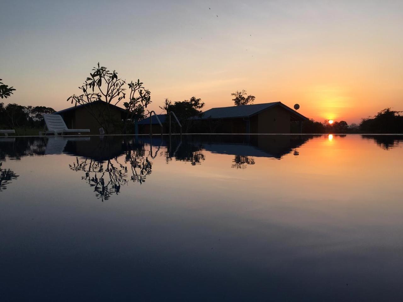 Rho Sigiriya Lake Edge Retreat Kibissa Екстериор снимка